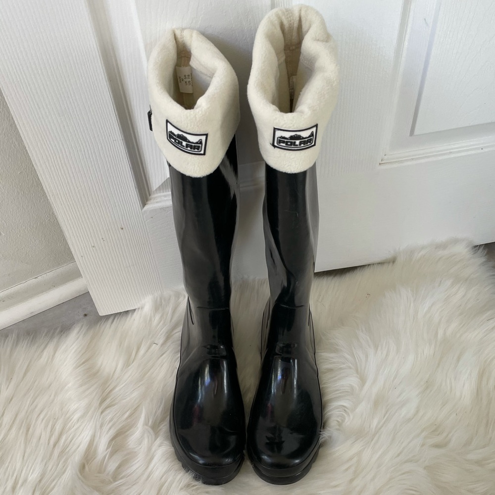 Polar rain boots